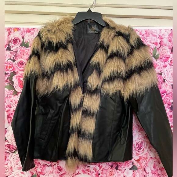 Jackets & Blazers - Two toned faux fur lined pleather jacket
